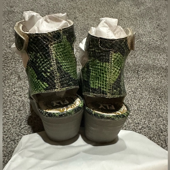 Fly London snakeskin print wedge - Picture 5 of 7